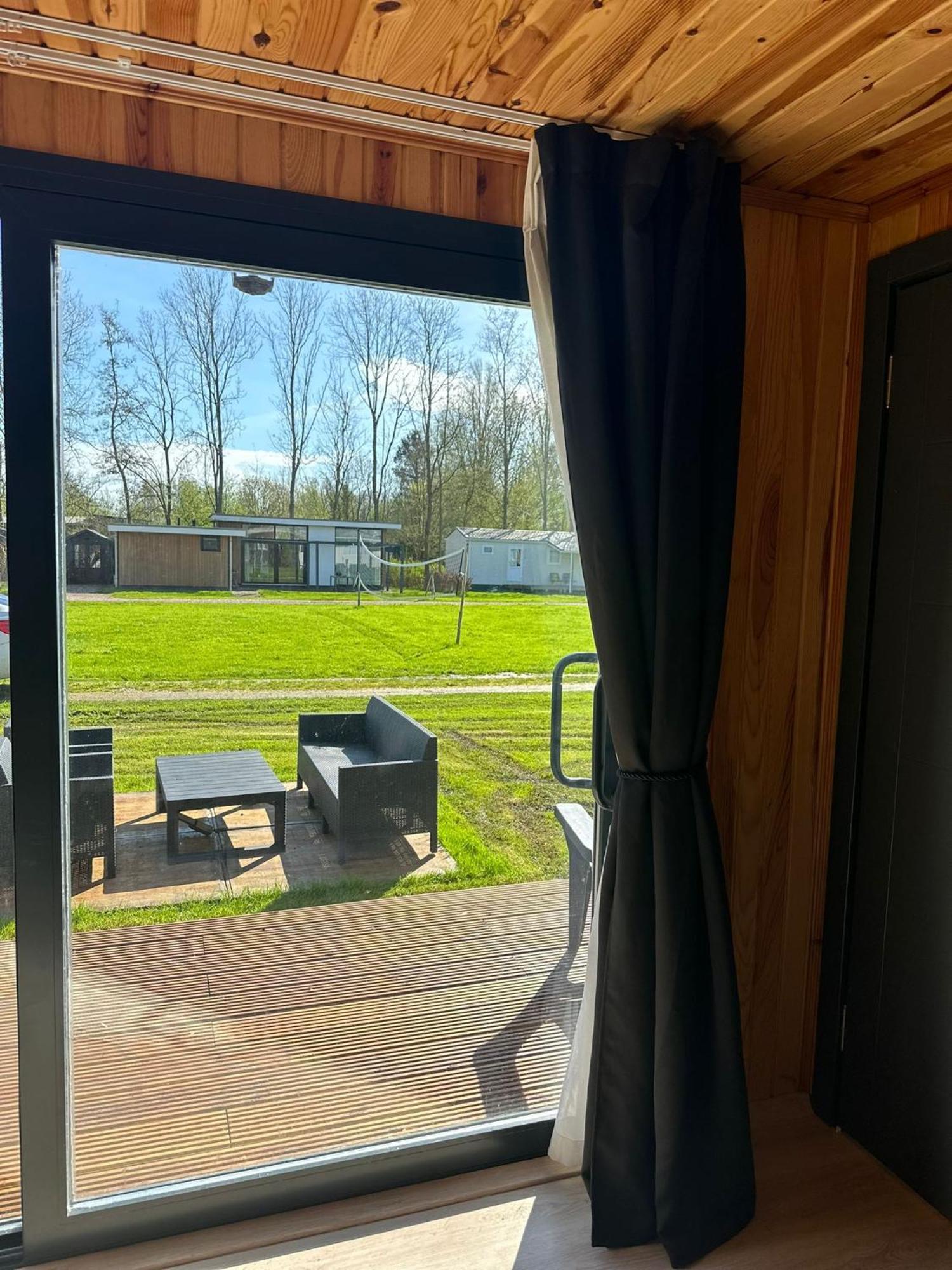 Luxe Tiny House Bij Het Leekstermeer Matsloot Eksteriør billede
